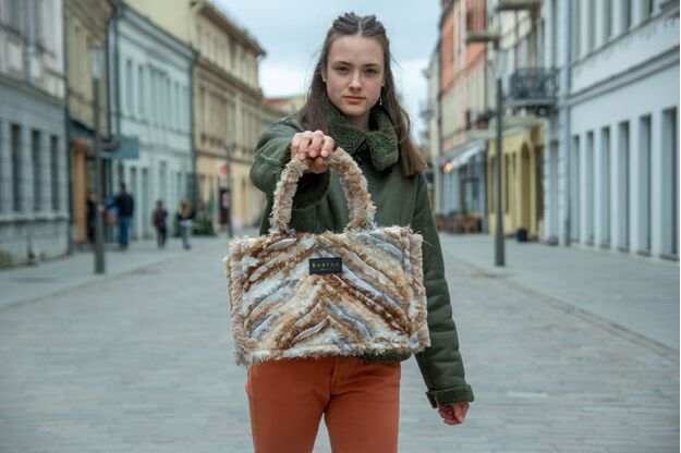 Rankinė 1